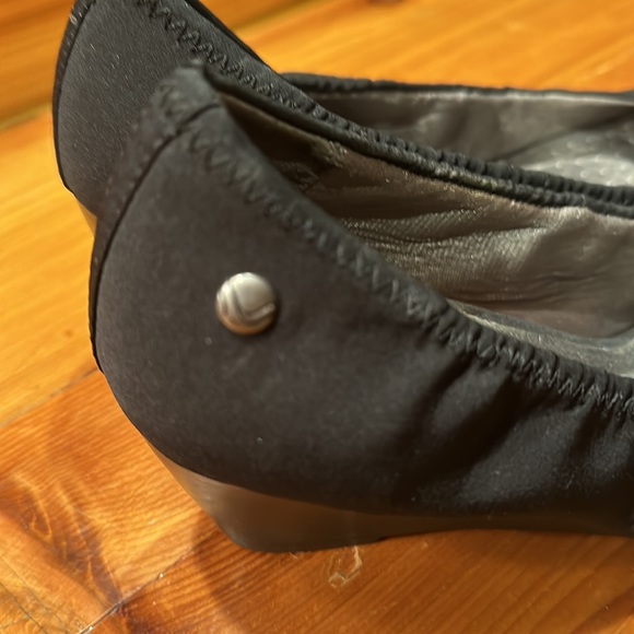 Life Stride Open Toe Wedges - Picture 4 of 5